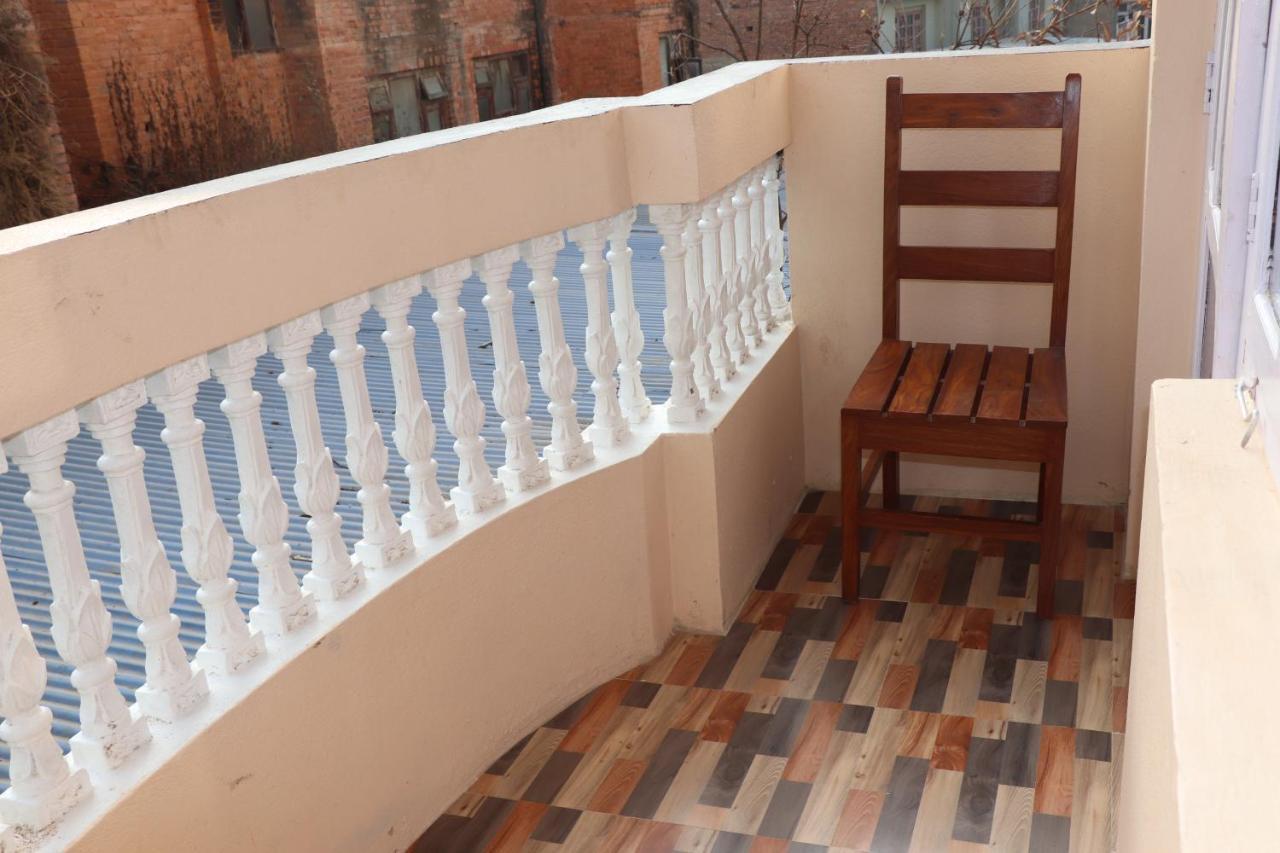 Hotel Chhimeki Kathmandu Exterior foto